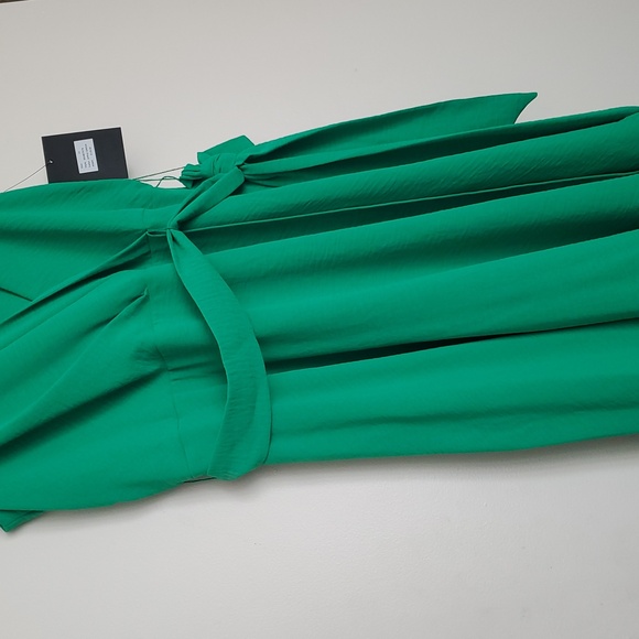 DKNY Apple Green Sleeveless Cocktail Dress - Picture 5 of 16